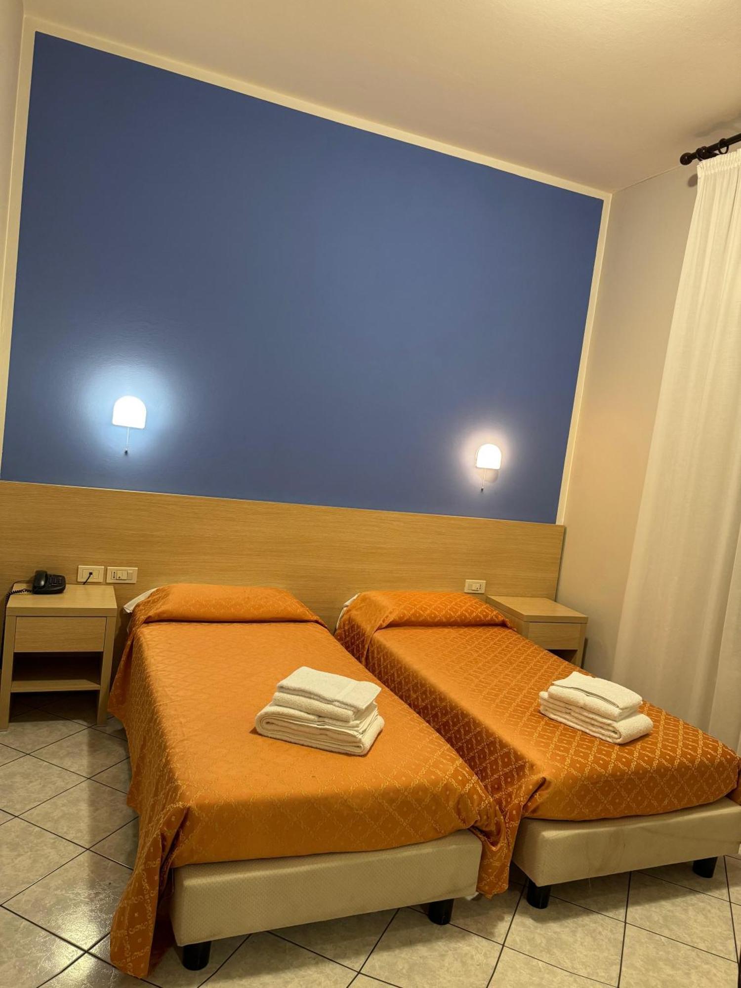 Albergo La Posta Arezzo Badia Al Pino ภายนอก รูปภาพ