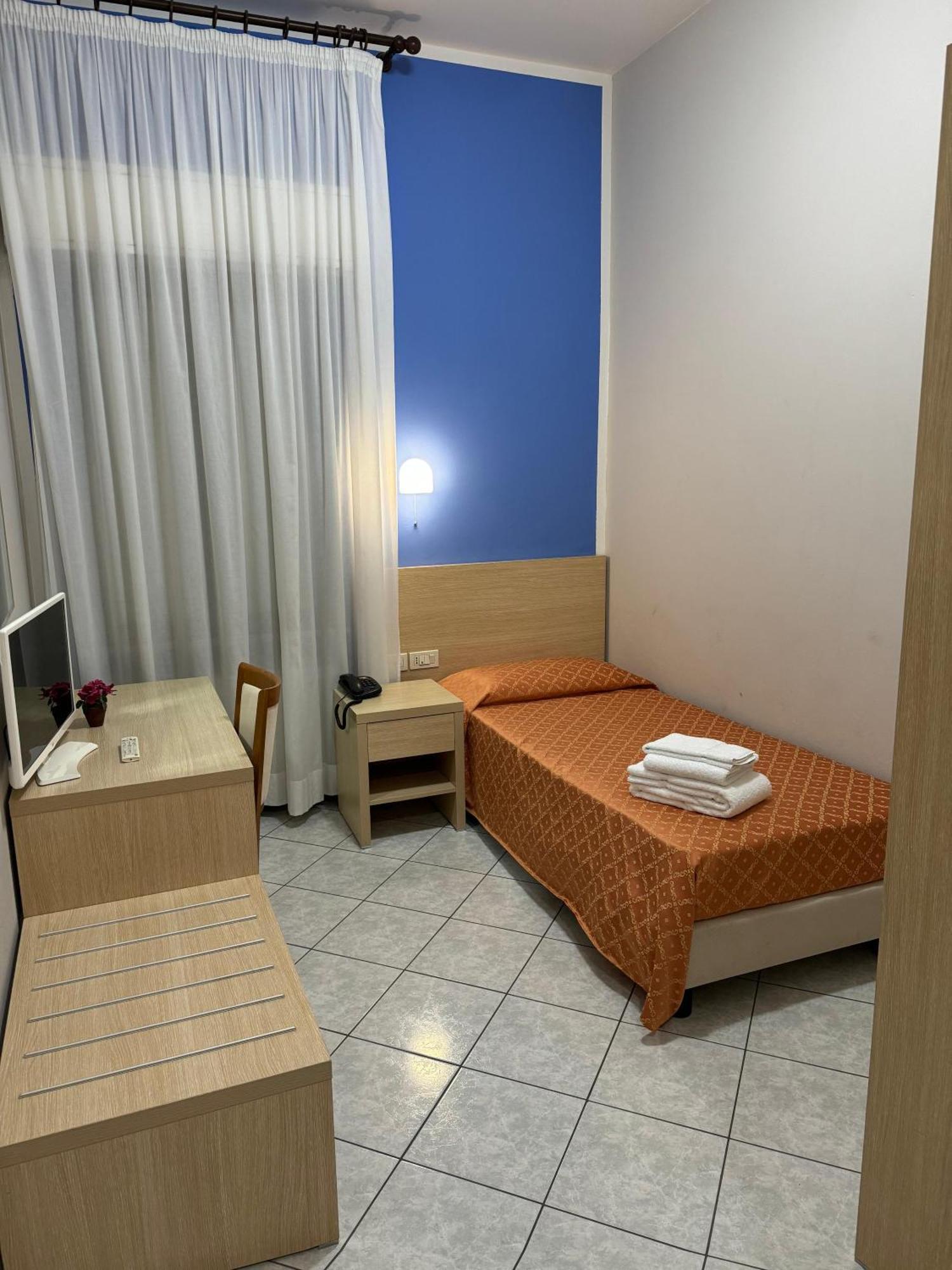 Albergo La Posta Arezzo Badia Al Pino ภายนอก รูปภาพ