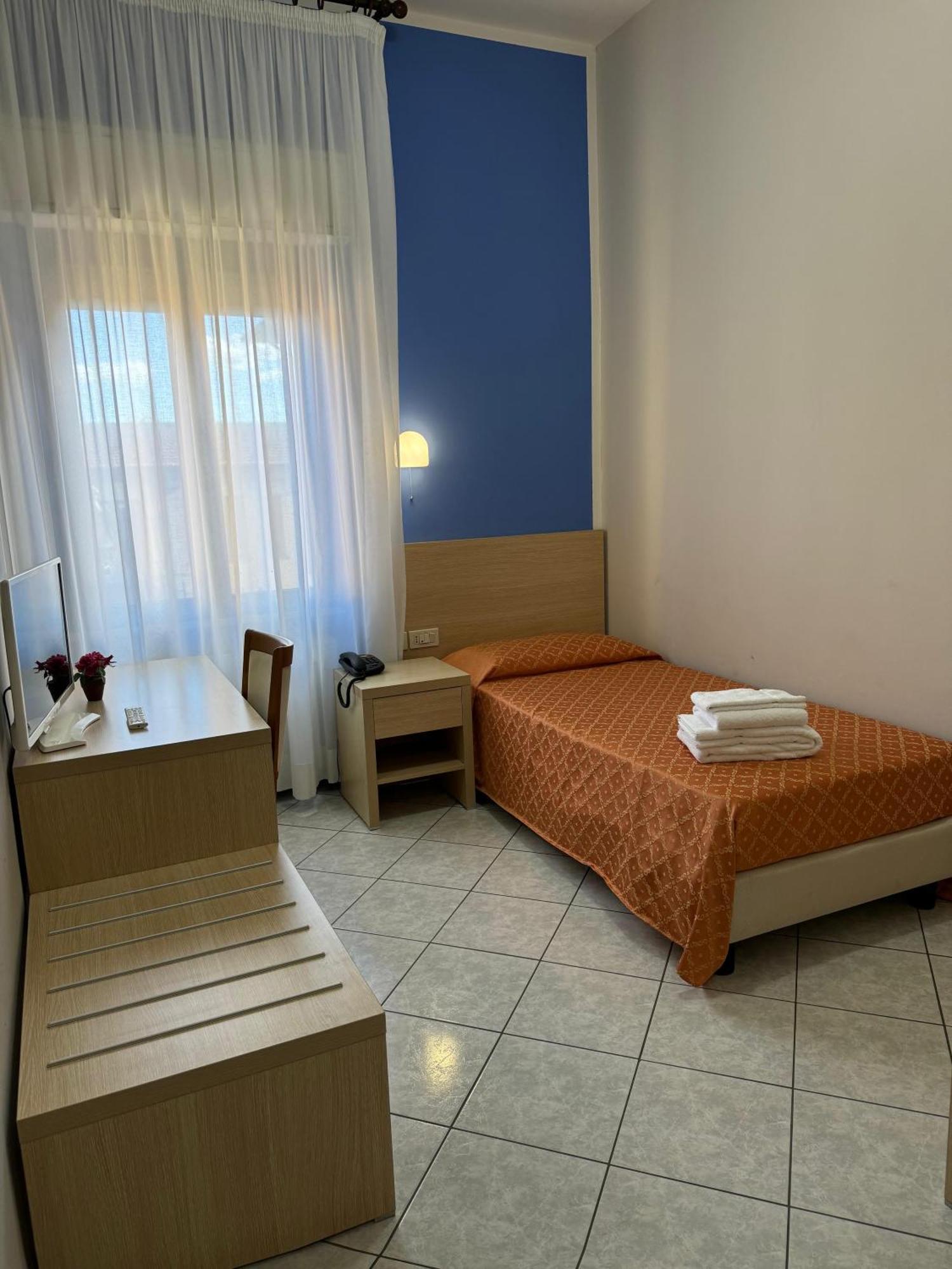 Albergo La Posta Arezzo Badia Al Pino ภายนอก รูปภาพ
