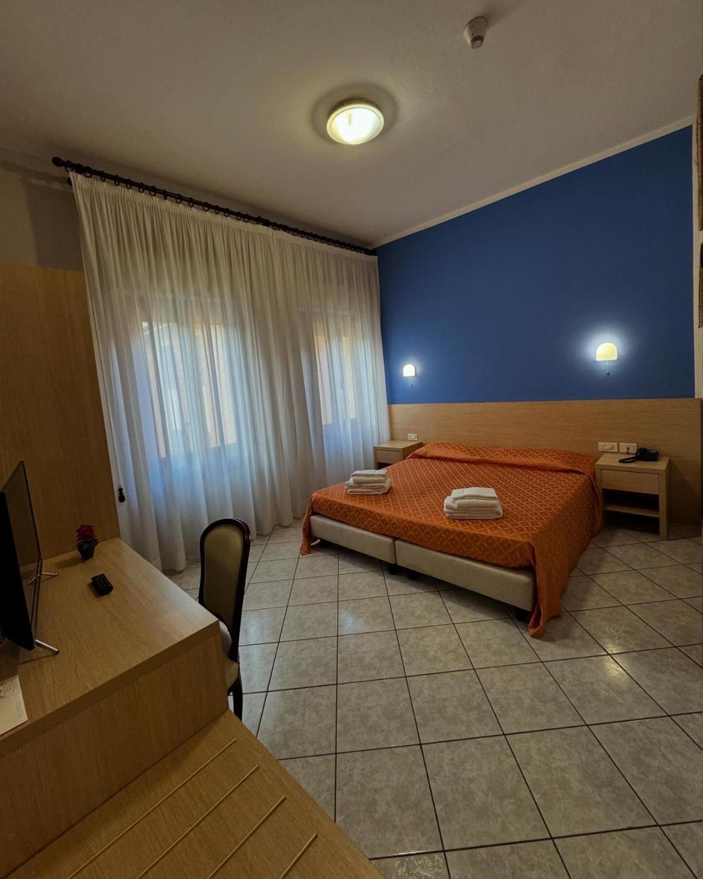 Albergo La Posta Arezzo Badia Al Pino ภายนอก รูปภาพ