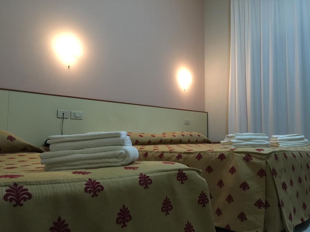 Albergo La Posta Arezzo Badia Al Pino ภายนอก รูปภาพ