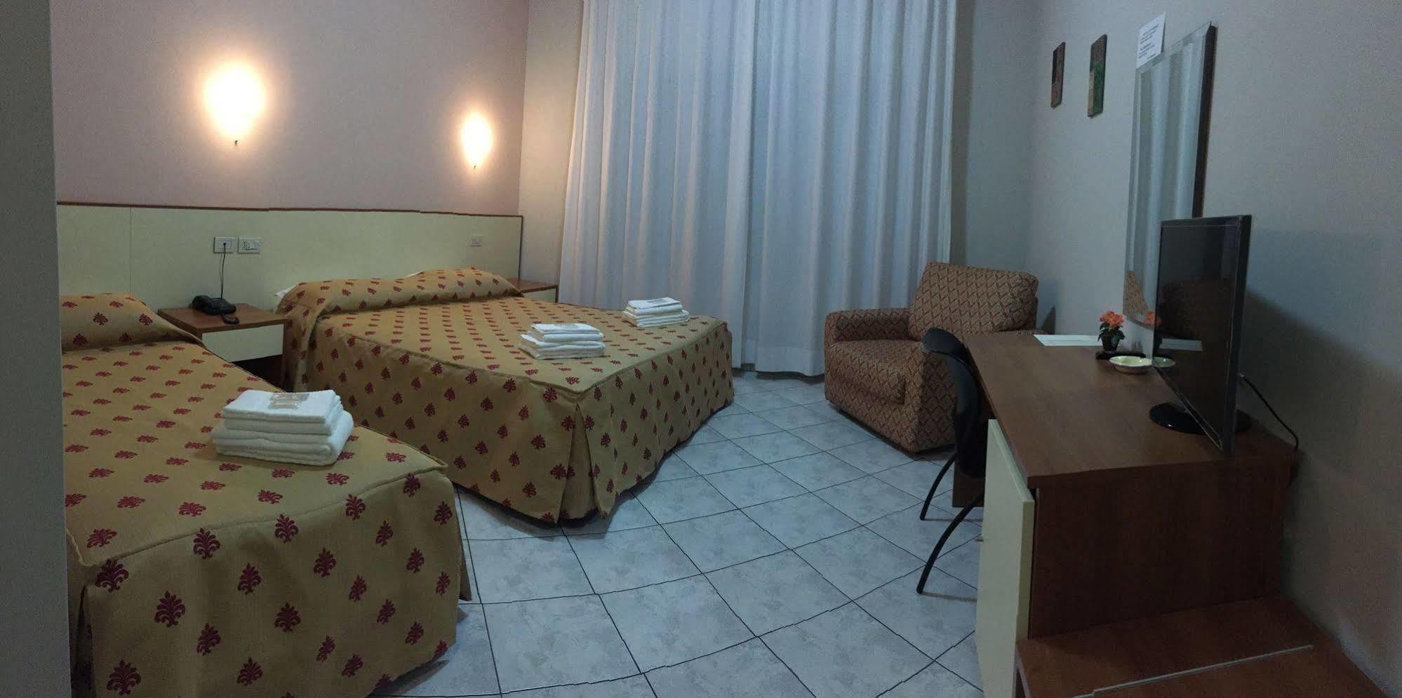 Albergo La Posta Arezzo Badia Al Pino ภายนอก รูปภาพ