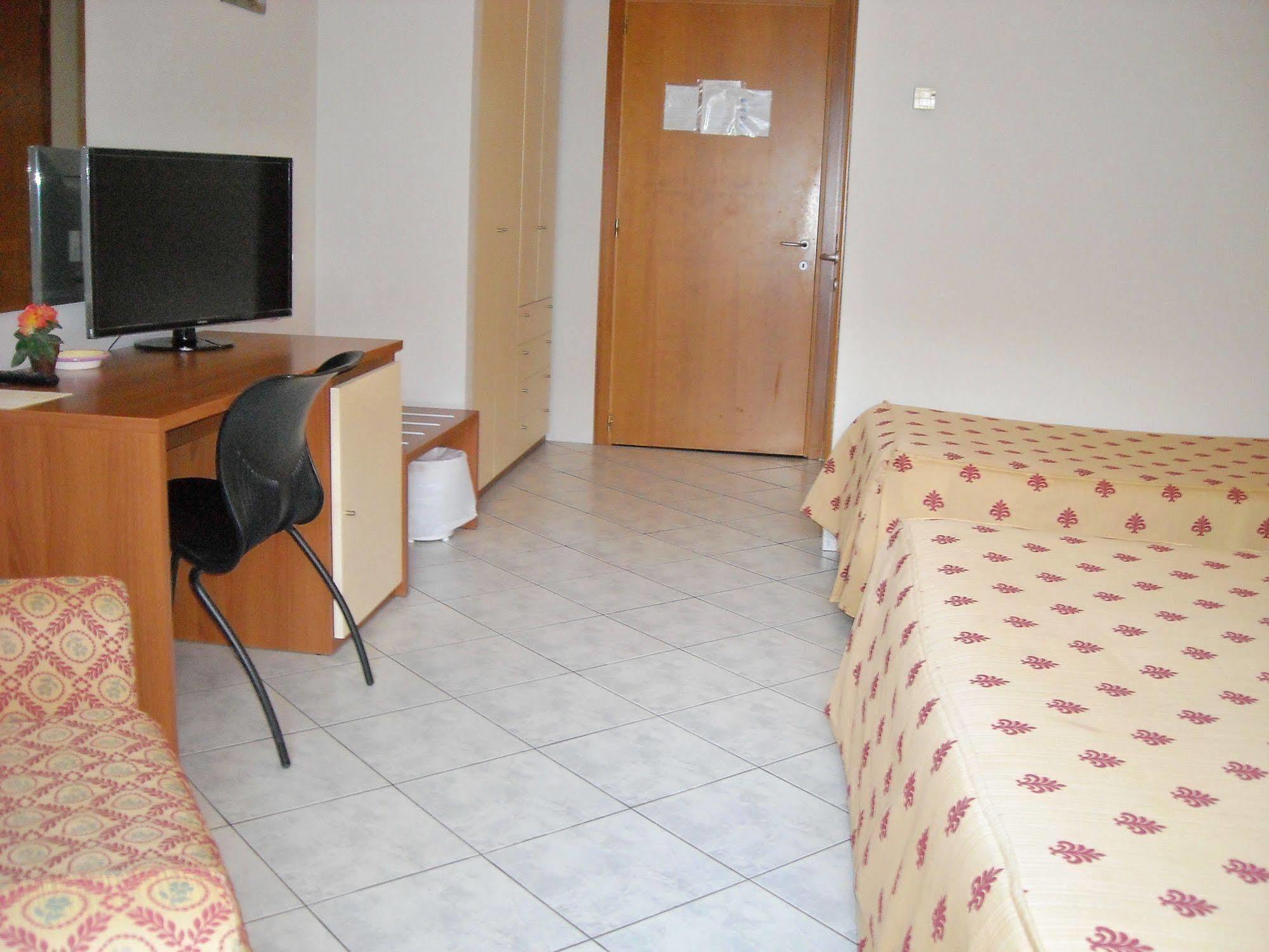 Albergo La Posta Arezzo Badia Al Pino ภายนอก รูปภาพ