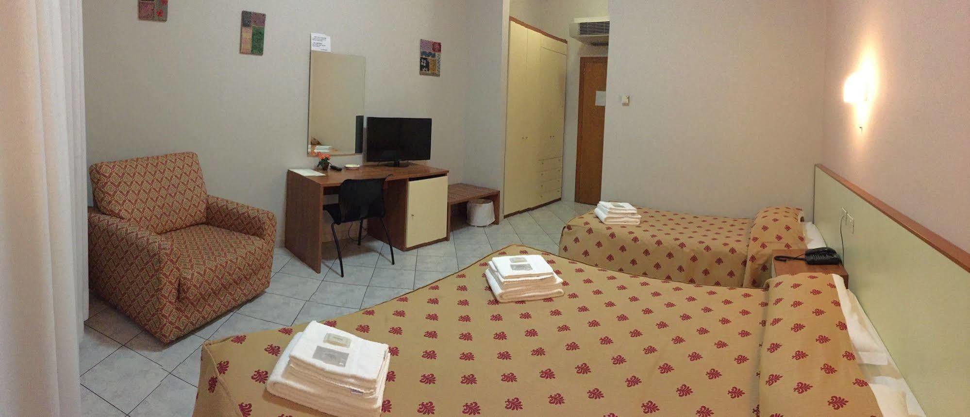 Albergo La Posta Arezzo Badia Al Pino ภายนอก รูปภาพ